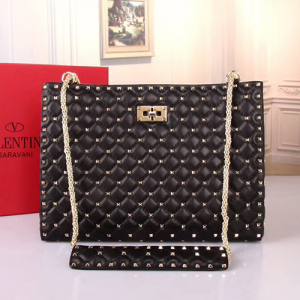 발렌티노 스파이크 쇼퍼백 GARAVANI ROCKSTUD SPIKE SHOPPING BAG V520010