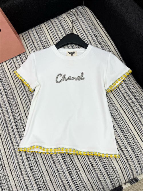 샤넬 티셔츠 C42056 2025/신상