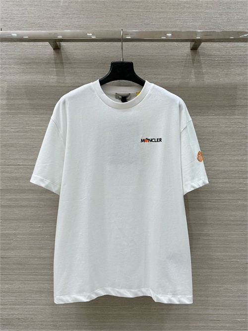 몽클레어 티셔츠 M71557 2025/신상
