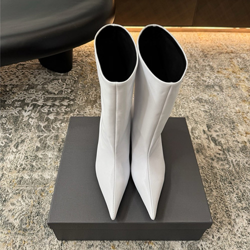 발렌시아가 여성용 부츠 (굽높이8CM) B11302-2 2025/신상