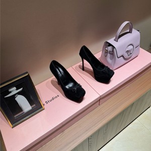 크리스찬루부탱 여성용 힐 (굽높이15.5CM) C49813-2 2025/신상