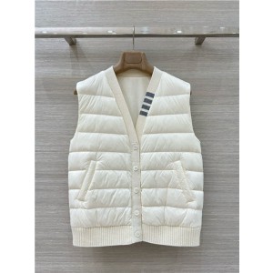 톰브라운 패딩 조끼 (충전재-거위털) T55406 2025/신상