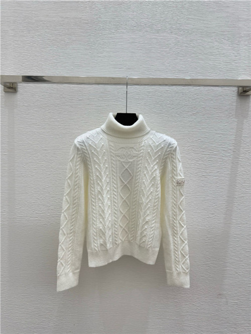 샤넬 긴팔 니트 목플라 C62606 2025/신상