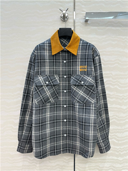 미우미우 긴팔 셔츠 M82990 2025/신상