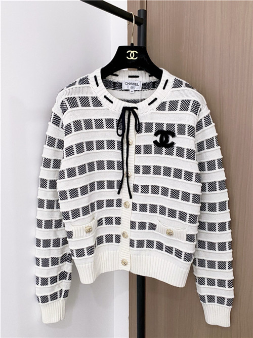 샤넬 긴팔 가디건 C93200 2025/신상