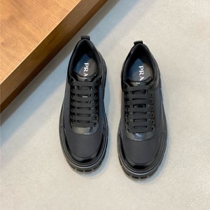 프라다 남성용 스니커즈 P20994-1 2025/신상