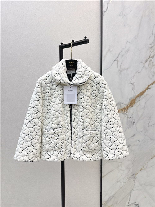 샤넬 자켓 C84100 2025/신상