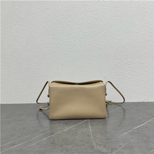 셀린느 트리오 플랩 숄더백 100862 2025/신상