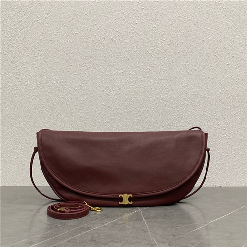 셀린느 하프문 소프트 트리옹프 숄더백 124142 2025/신상