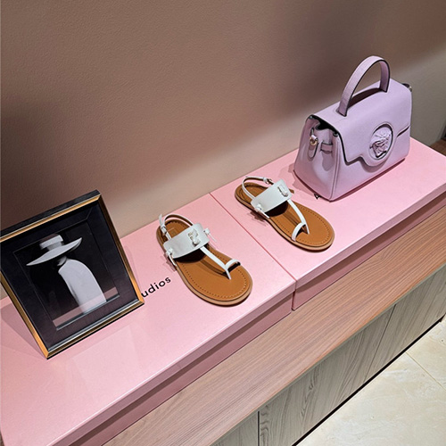 미우미우 여성용 슬리퍼 M46336-2 2026/신상