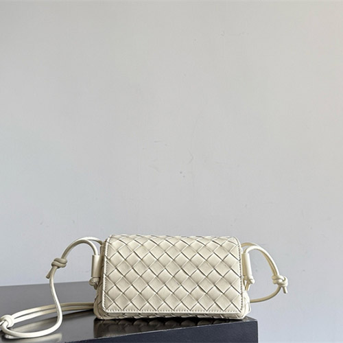 보테가베네타 미니 크로스 백 BV73089 2026/신상