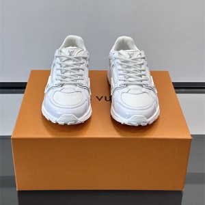 루이비통 남여공용 스니커즈 L97475-1 2026/신상