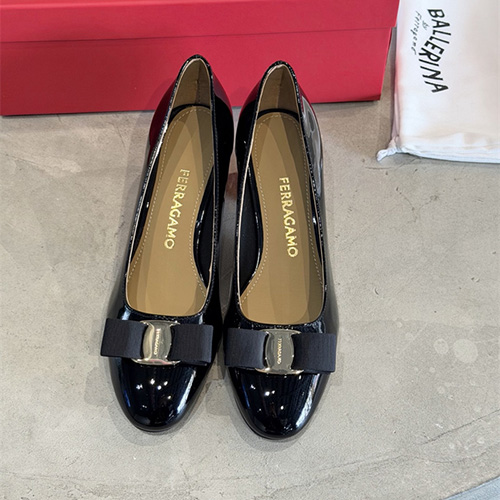 페레가모 여성용 구두 (굽높이5.5CM) F75564-2 2026/신상