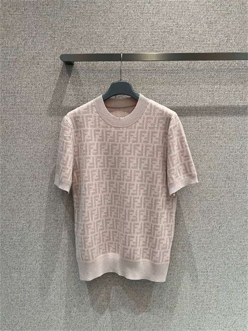 펜디 반팔 니트 F82959 2026/신상