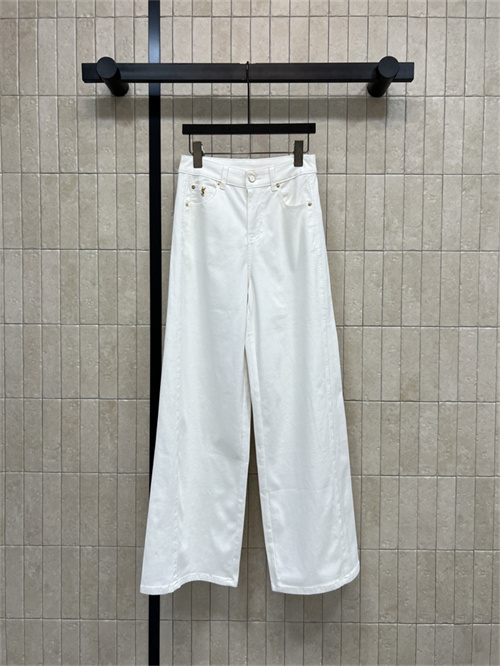 생로랑 청바지 Y42901 2026/신상