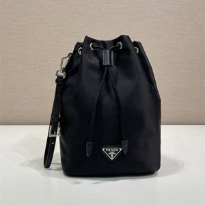 프라다 리나일론 파우치백 1NS369 2026/신상