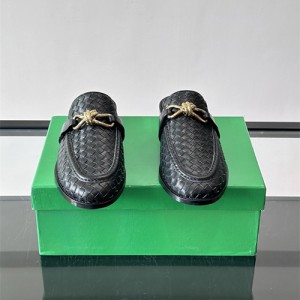 보테가베네타 남여공용 슬리퍼 B67569-1 2026/신상