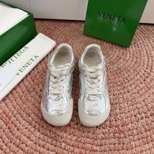 보테가베네타 여성용 스니커즈 B12691-1 2026/신상