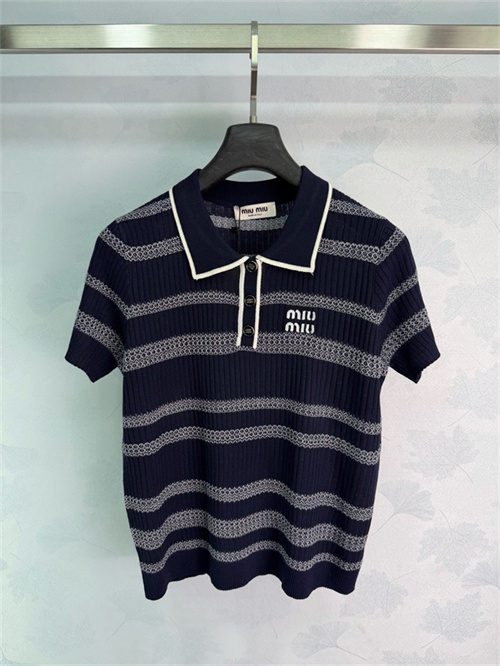 미우미우 반팔 폴로 니트 M51994 2026/신상