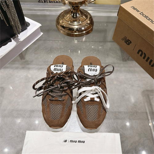 미우미우 여성용 슬리퍼 M88447-2 2026/신상
